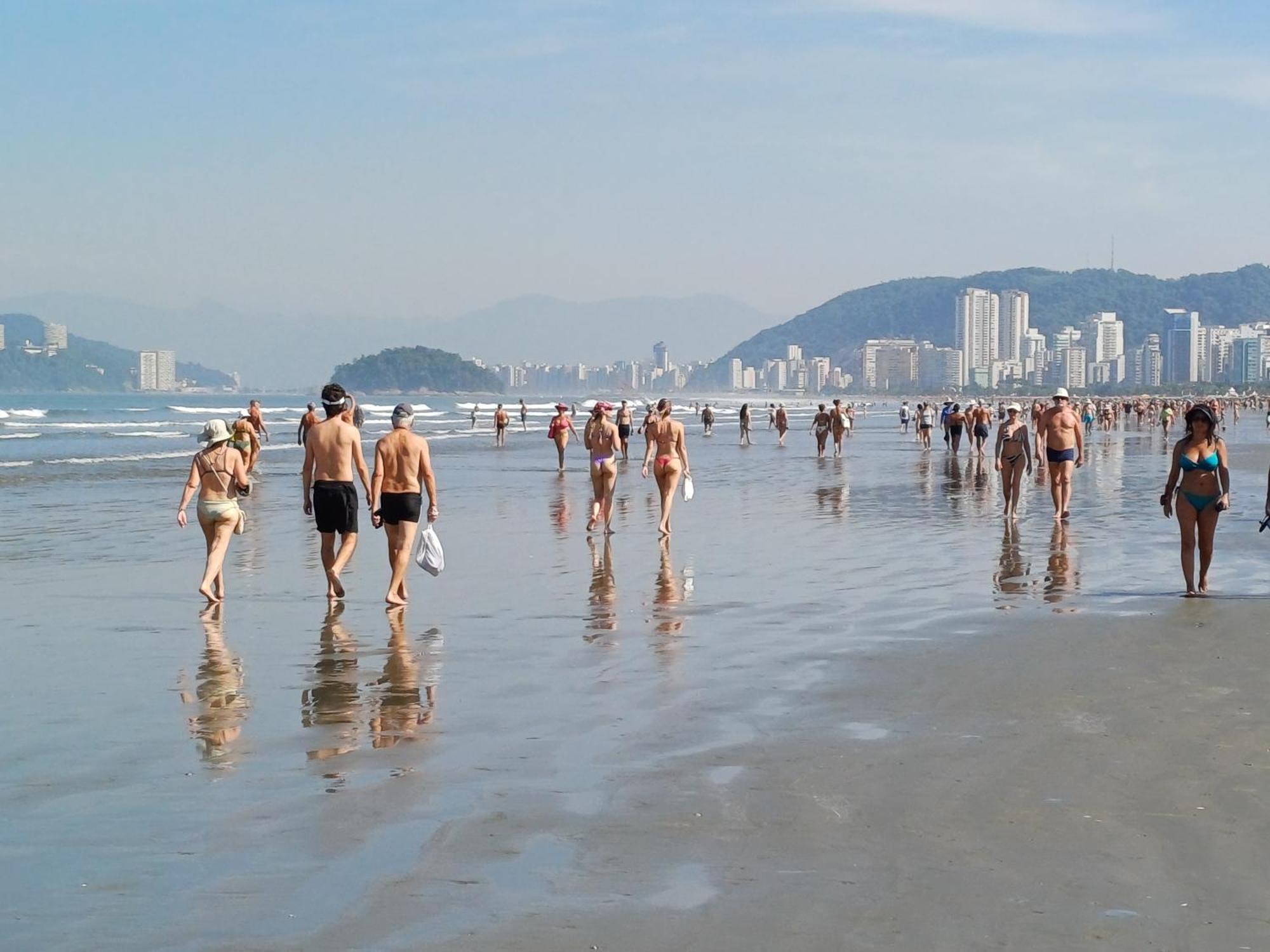Kitnet Simples Na Ponta Da Praia ,Santos, A Uma Quadra Da Praia, Proximo Ao Aquario Buitenkant foto